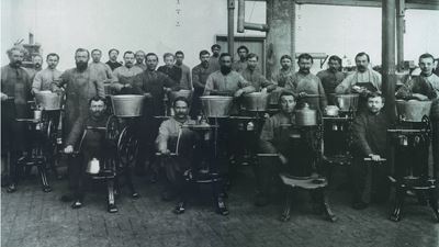 125 years separation Getting old is easy, it’s getting better that matters