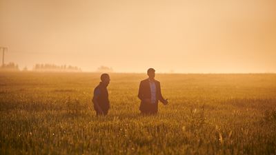 Gemeinsam neue Hafer-Wege gehen: Dr. Andreas Helm in seinem Element und Angel Rubio Domenech von GEA an seiner Seite. Rohprodukte in 100% Bio-Qualität, ein Bekenntnis zur Region und eine erfolgreiche Entwicklungsarbeit für den Haferdrink Velike!.