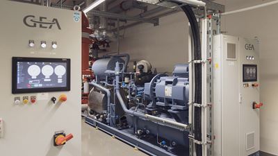 An den Touch-Panels der Steuerung GEA Omni Control oder in der redundant ausgelegten Gebäudeleittechnik lassen sich die Betriebsdaten der Kaltwassererzeuger einsehen und gegebenenfalls anpassen.