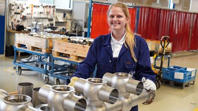 Clara Stolp, Konstruktionsmechanikerin für Schweißtechnik, begann 2016 in Büchen als Auszubildende.