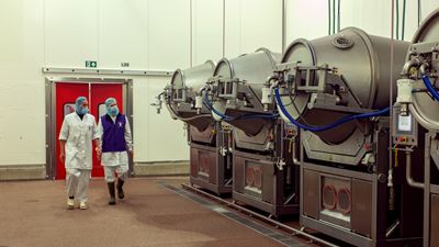 Van der Mey, the Netherlands | Walking past the GEA defrosting tumblers - ColdSteam T