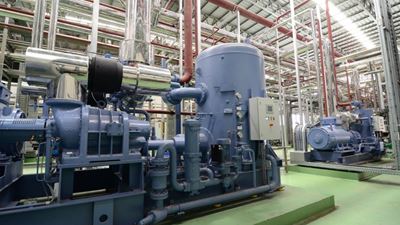 Kälte- und CO2-Rückgewinnungsanlage der Boon Rawd Brewery, Banglen, Thailand, mit GEA Grasso SPduo-Kompressoren. Dies sind die größten ihrer Art, die bisher in einer Brauerei installiert wurden.