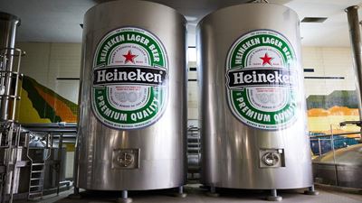 Bild 1: Zwei Sudhausbehälter, installiert von GEA - Quelle: HEINEKEN UK 