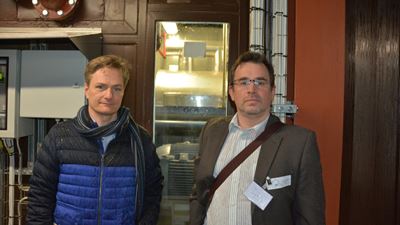 GEAs Kenneth Hoffmann (links) und Iain Eckett (rechts) im Energiezentrum Bunhill 2, Islington, im Zentrum Londons. (Foto: GEA)