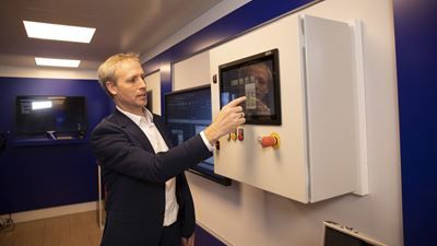Das Thema Digitalisierung, hier mit dem GEA Omni Panel, ist ein Schwerpunkt auf dem HRT Truck. (Foto: GEA)