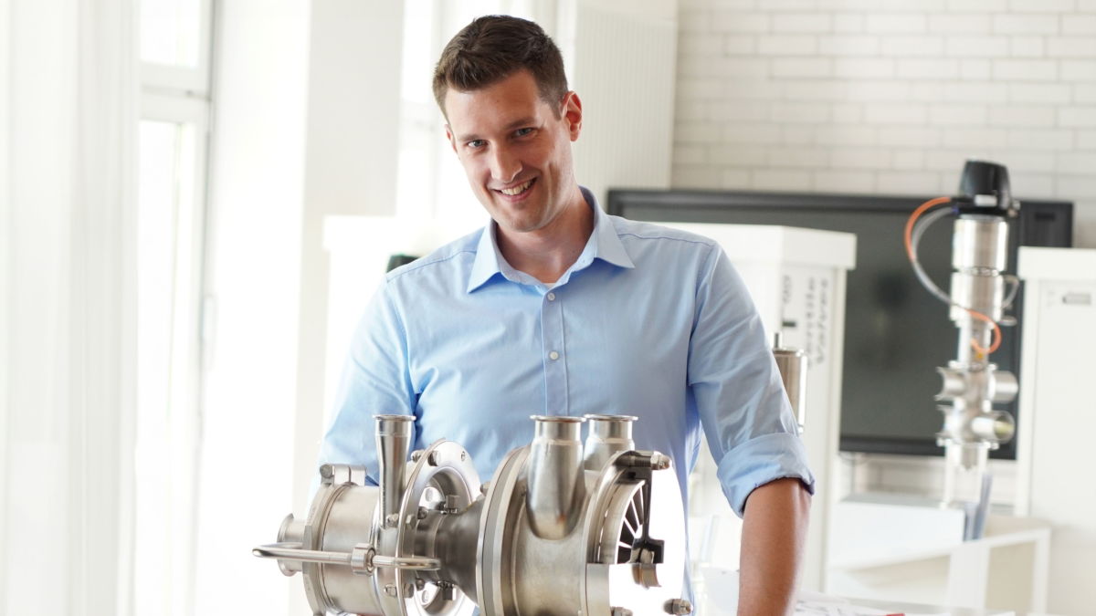 Christopher Neuhaus – Head of Offer & Order Management