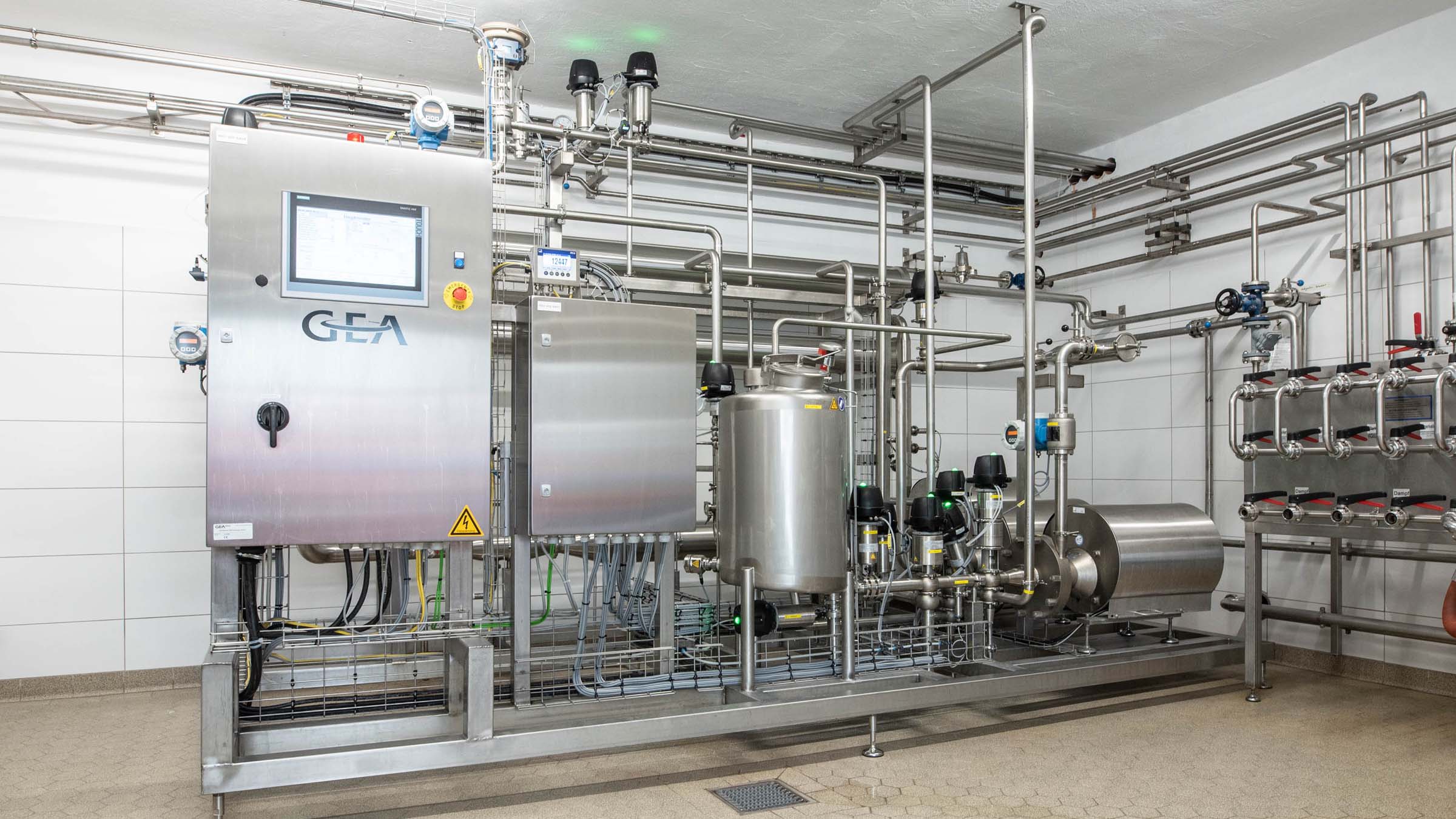 Membrane filtration technology for dealcoholized beer