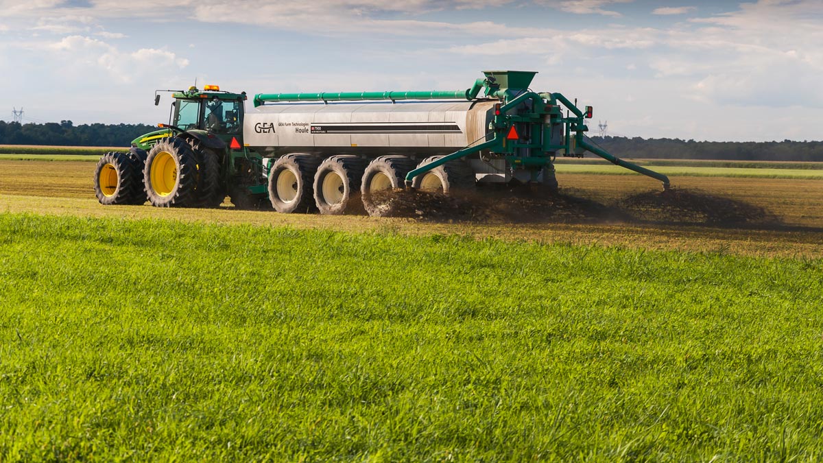 EL48 Steerable Manure Spreader