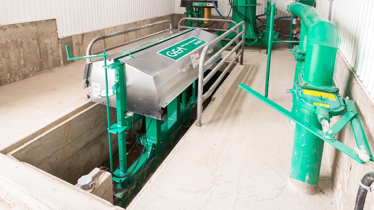 Cross Gutter Cleaner with Chain