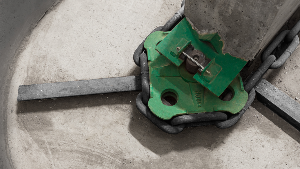 Cross Gutter Cleaner with Chain