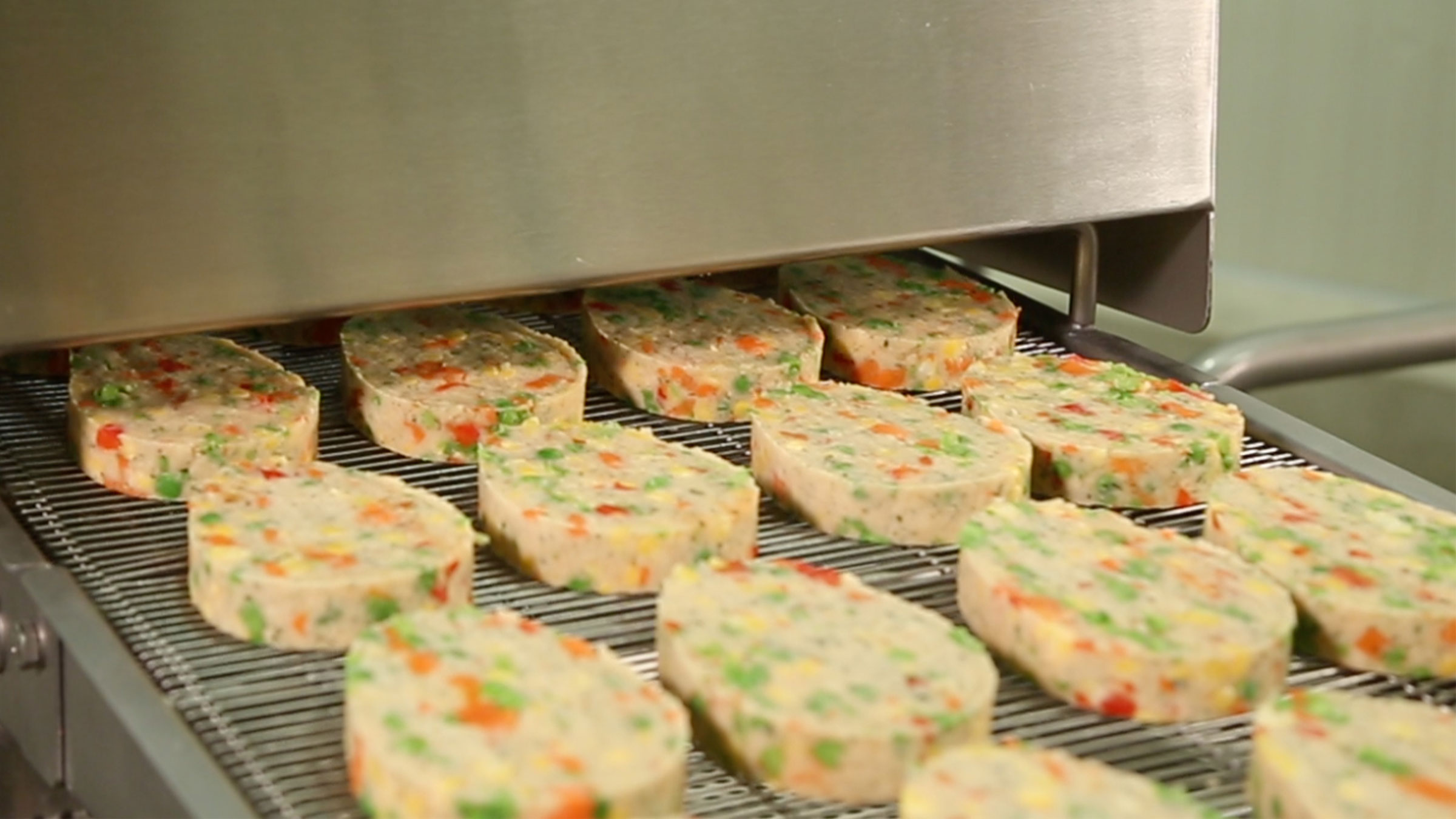 GEA MultiFormer is forming a vegan product