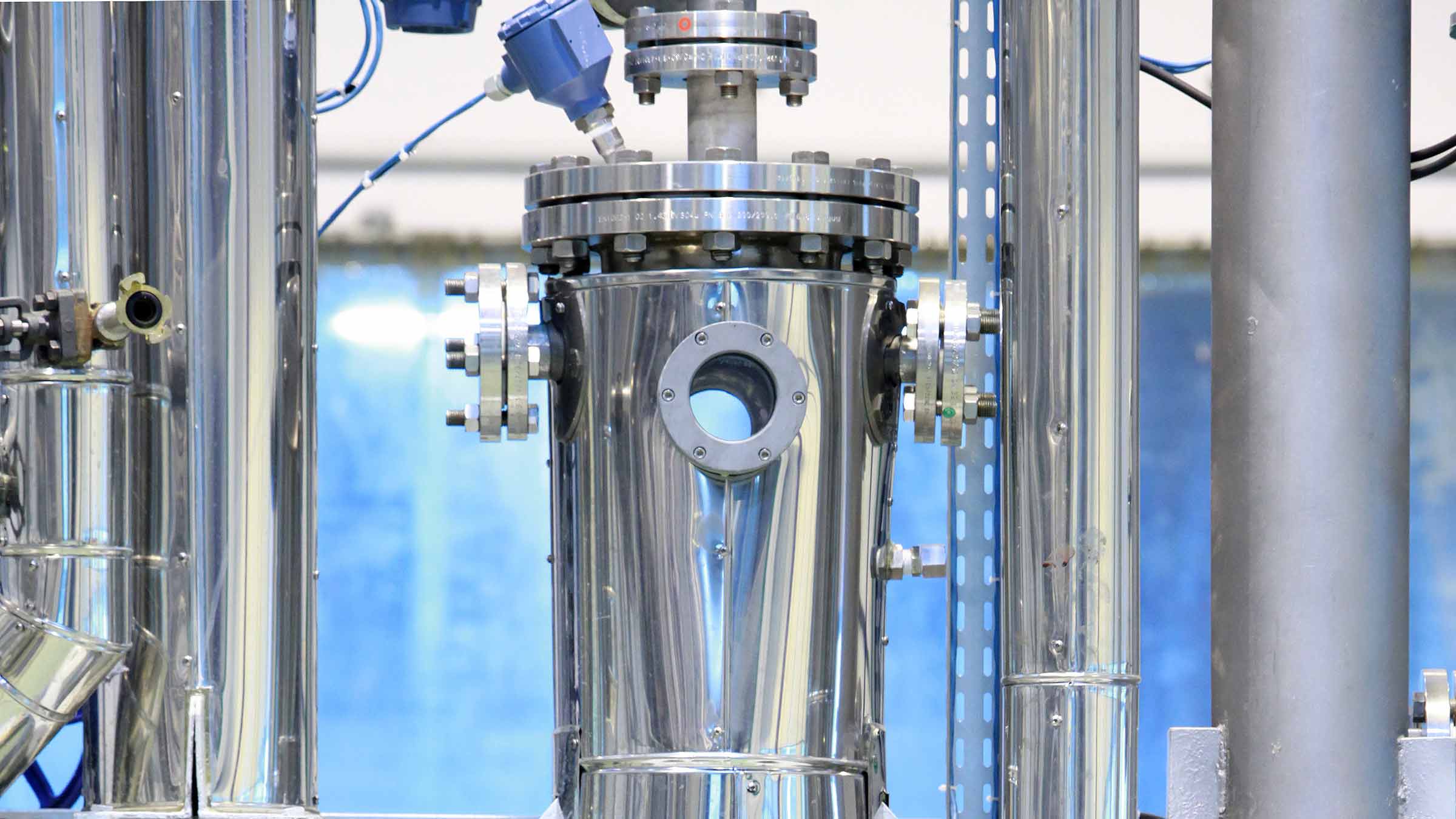 solution-crystallization-test-center-closeup