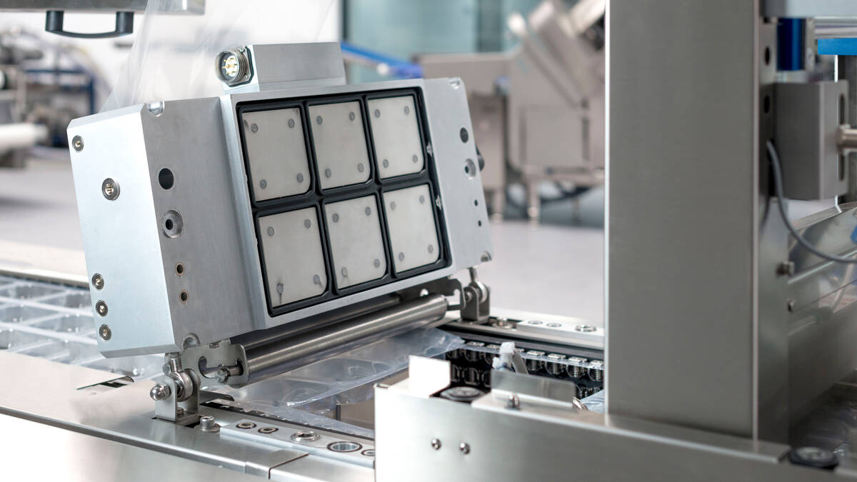 GEA PowerPak 1000 | Entry level Thermoforming packaging machine | compact and sturdy design